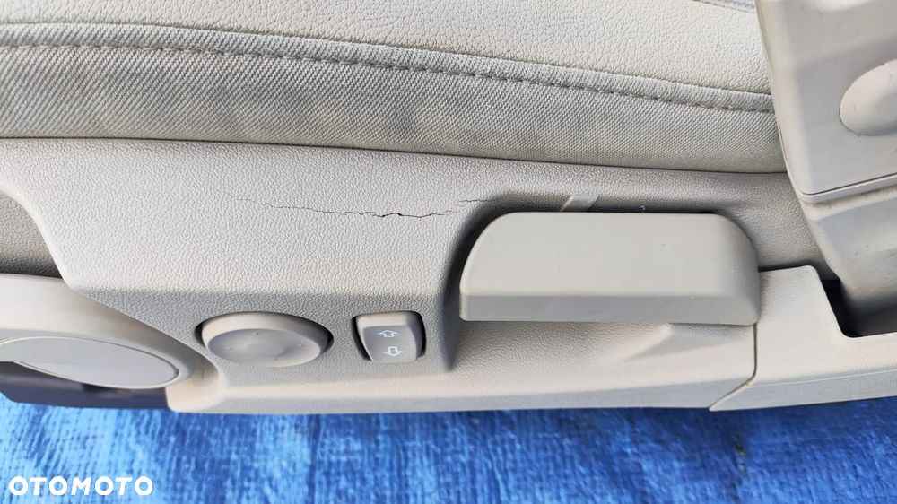 FOTEL LEWY PRZÓD PÓŁSKÓRA PÓŁ SKÓRA BEŻOWY KREMOWY NAPINACZ DOPINACZ ZAPINKA PASA OSŁONA OPEL INSIGNIA A EUROPA - 8