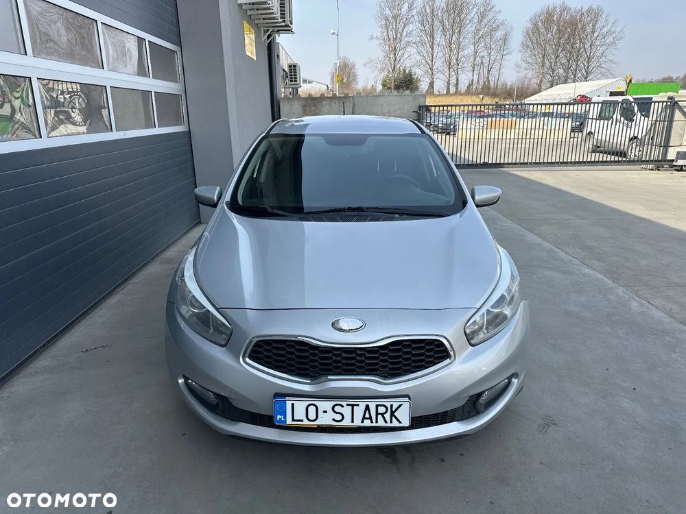 Kia Ceed - 5