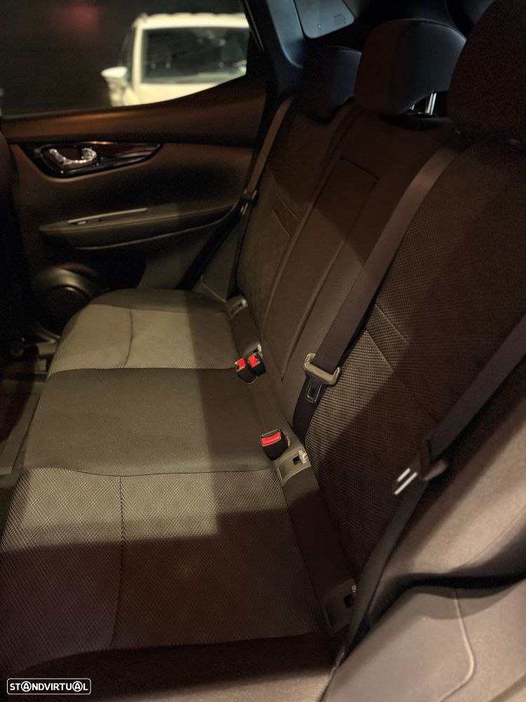 Nissan Qashqai 1.2 DIG-T 360 Xtronic - 39