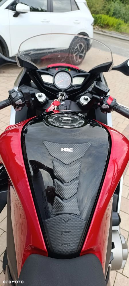 Honda VFR - 11