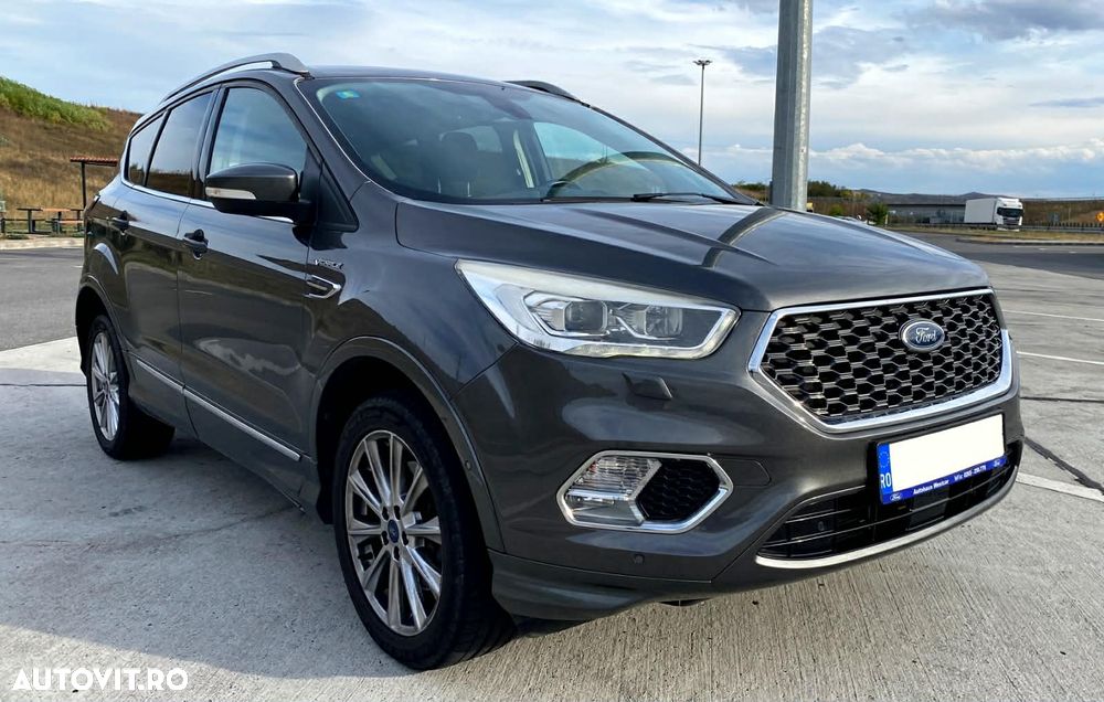 Ford Kuga 2.0 TDCi 4WD Powershift Vignale - 2