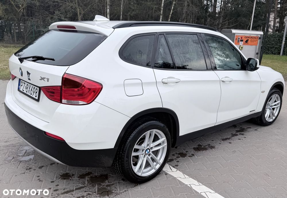BMW X1 sDrive18d Sport Line - 4