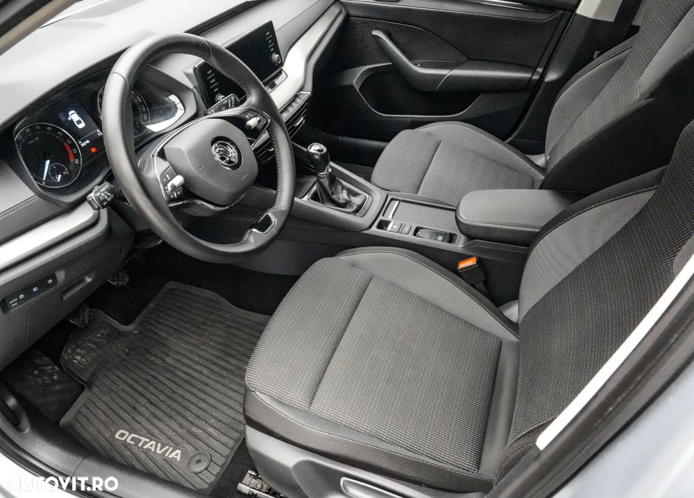 Skoda Octavia 2.0 TDI Selection - 12