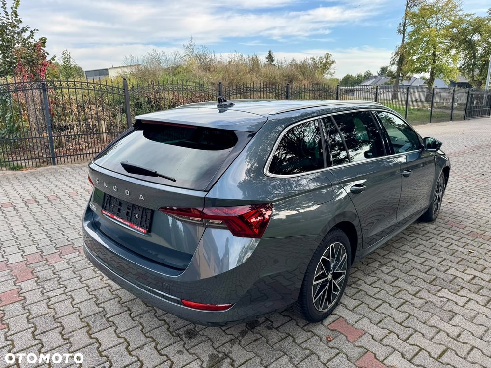 Skoda Octavia 2.0 TDI DSG Style - 3