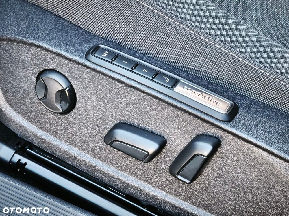 Volkswagen Golf Variant 2.0 TDI Life - 35