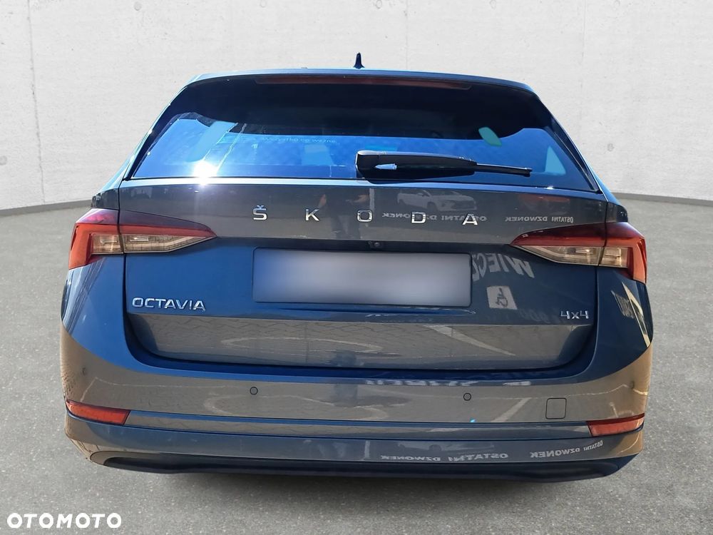 Skoda Octavia 2.0 TSI 4x4 Style DSG - 7