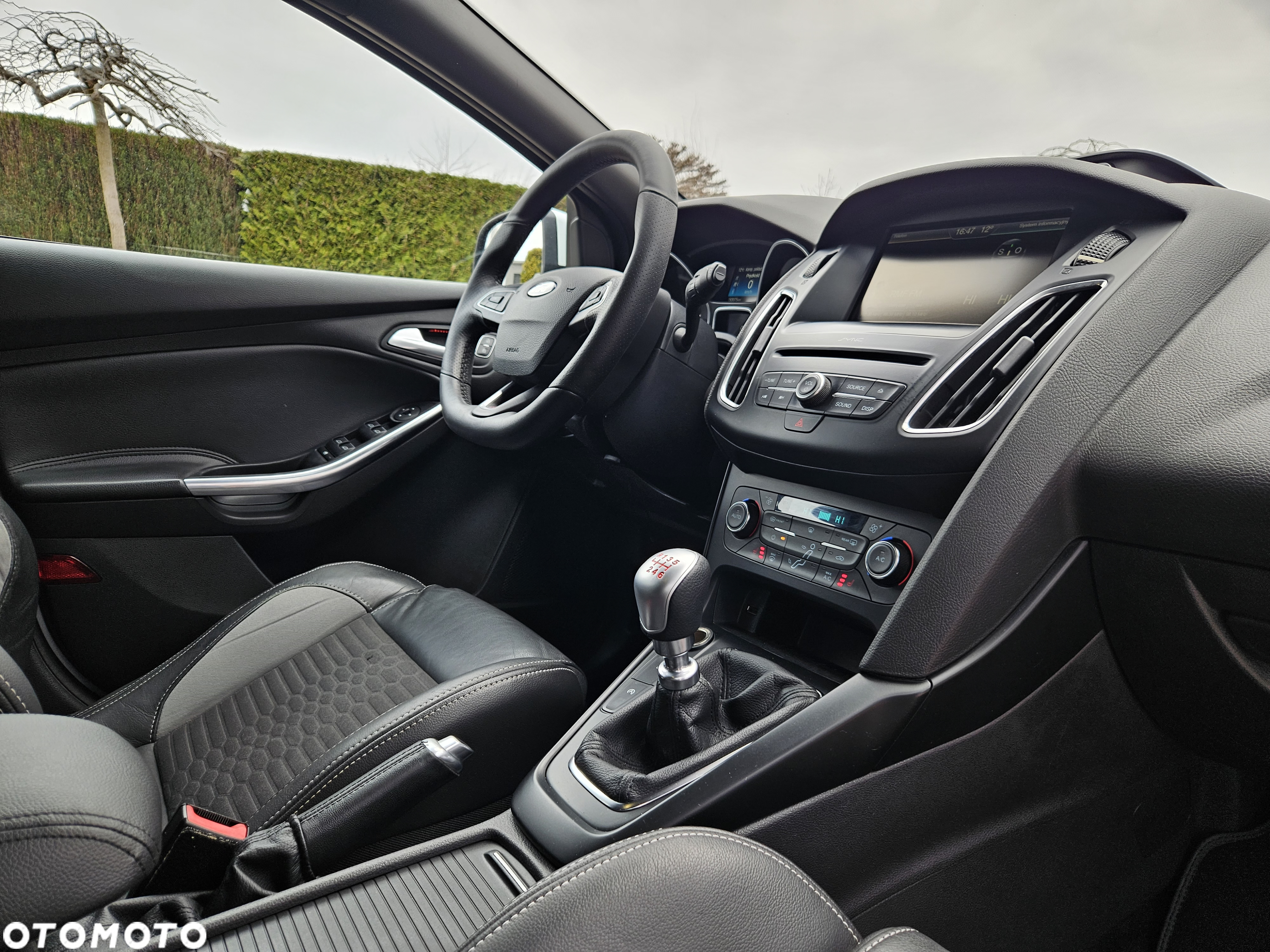 Ford Focus 2.0 TDCi ST - 35