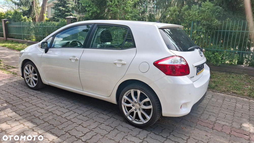 Toyota Auris - 3
