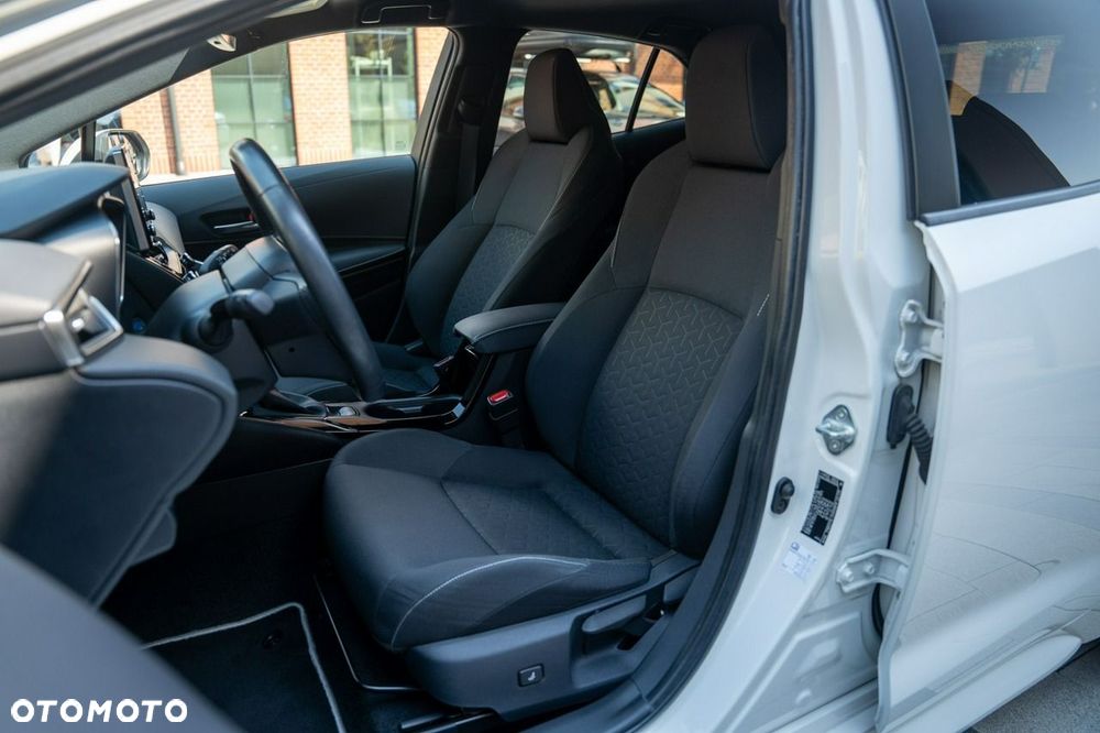 Toyota Corolla 1.8 Hybrid Comfort - 16