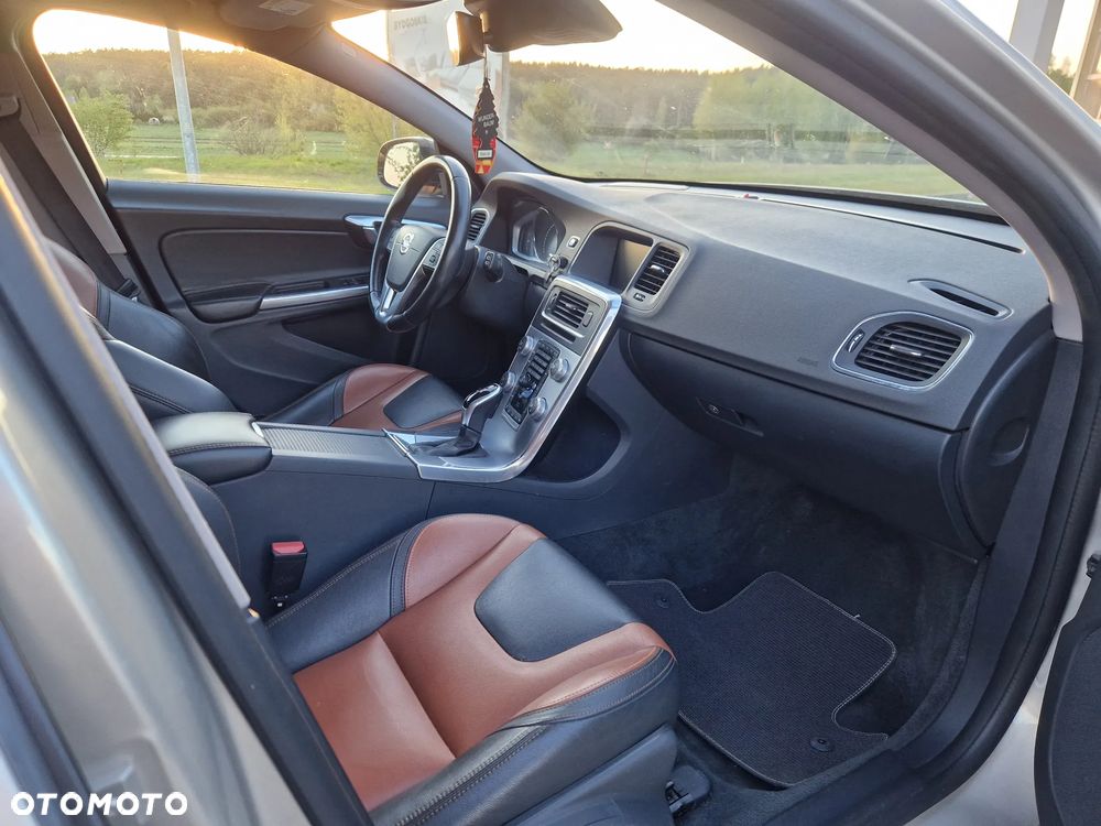 Volvo V60 T5 Drive-E Summum - 7