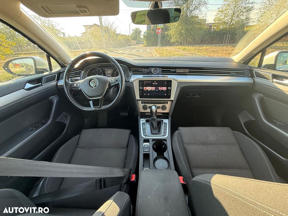 VOLKSWAGEN Passat 2019 — imagine 10