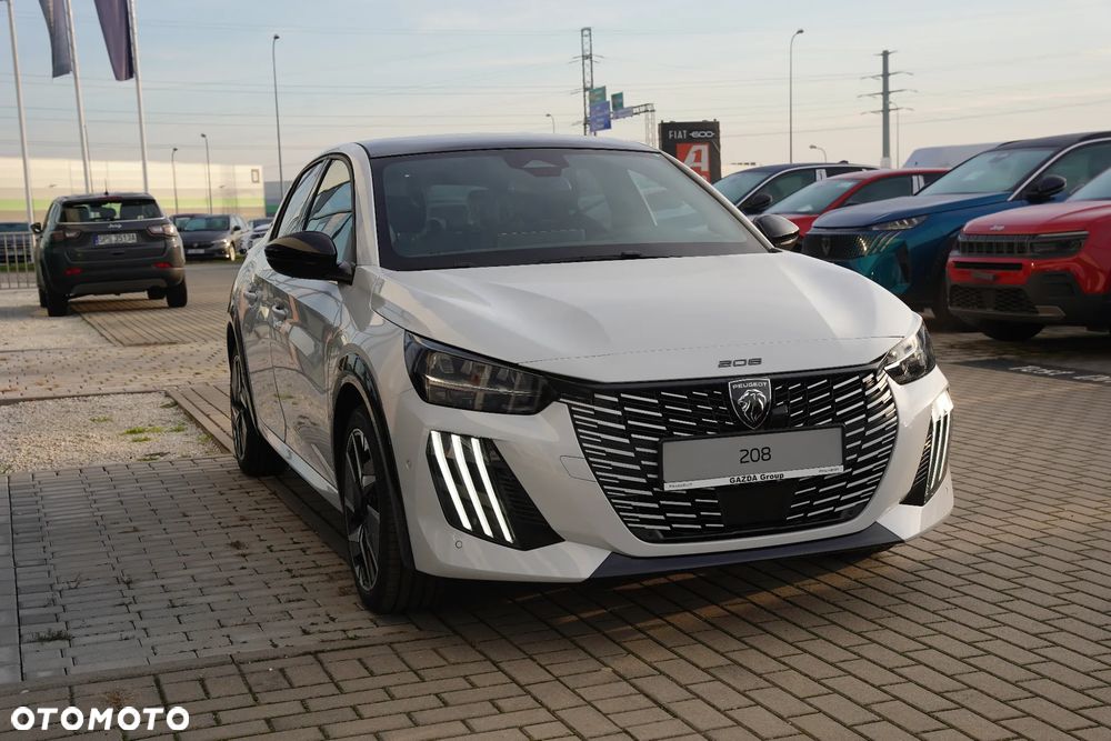 Peugeot 208 1.2 mHEV GT - 10