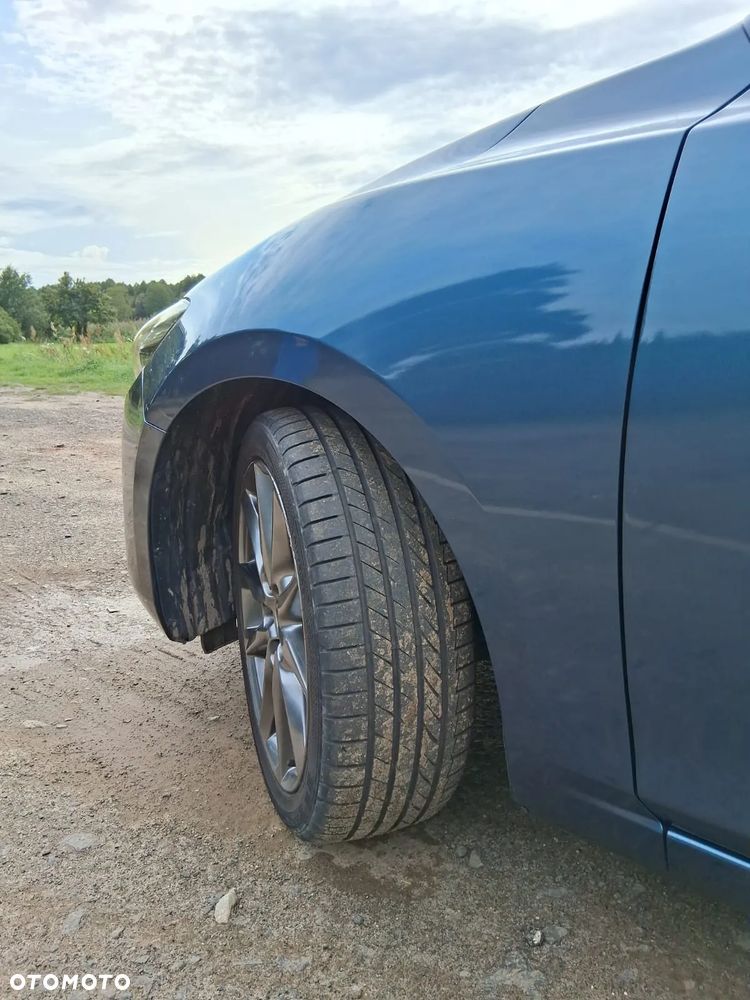 Mazda 3 - 7