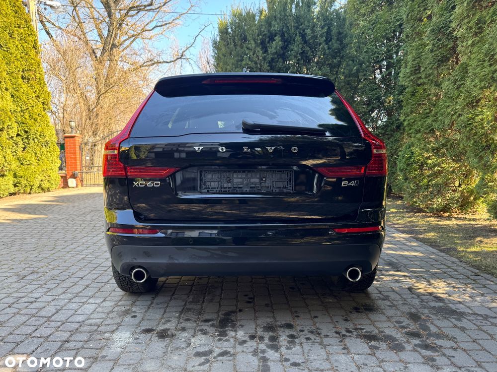 Volvo XC 60 D4 AWD Momentum - 6