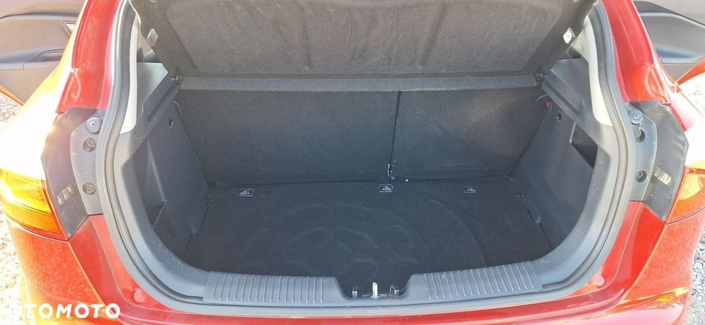 Kia Rio - 12