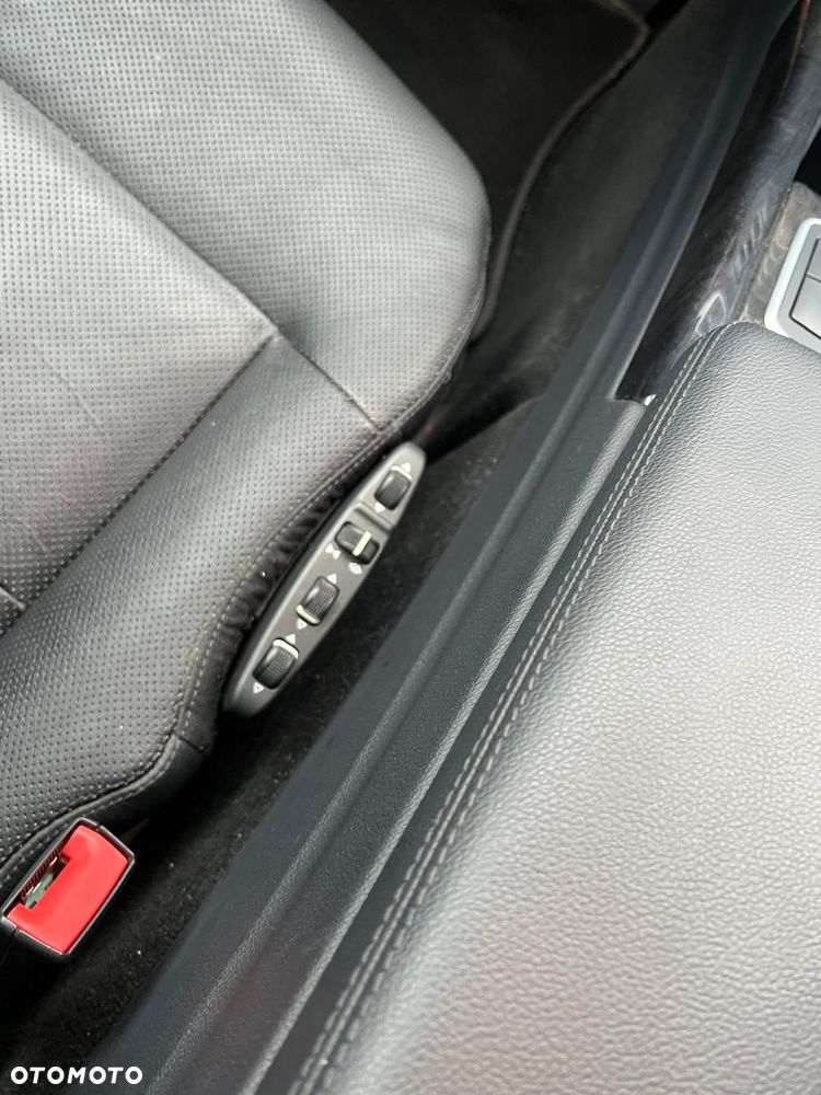 Mercedes-Benz Klasa E 350 CDI DPF BlueEFFICIENCY 7G-TRONIC Avantgarde - 16