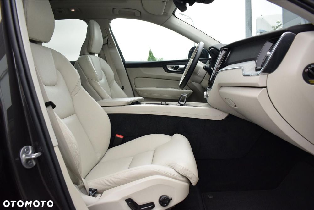Volvo XC 60 - 23
