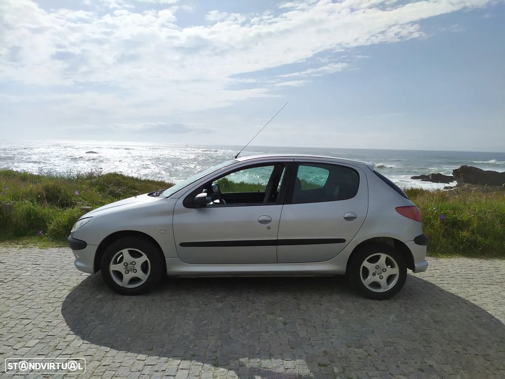 Peugeot 206 1.1 XR - 3