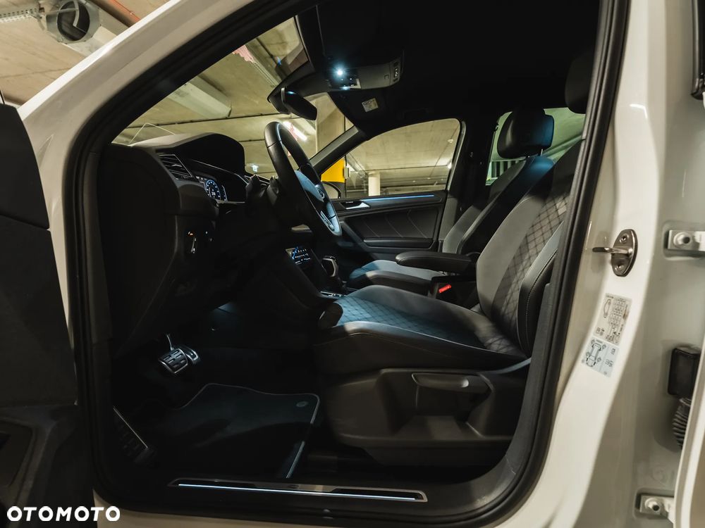 Volkswagen Tiguan - 35