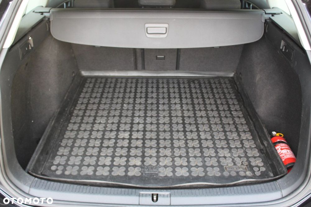 Volkswagen Golf Variant - 14