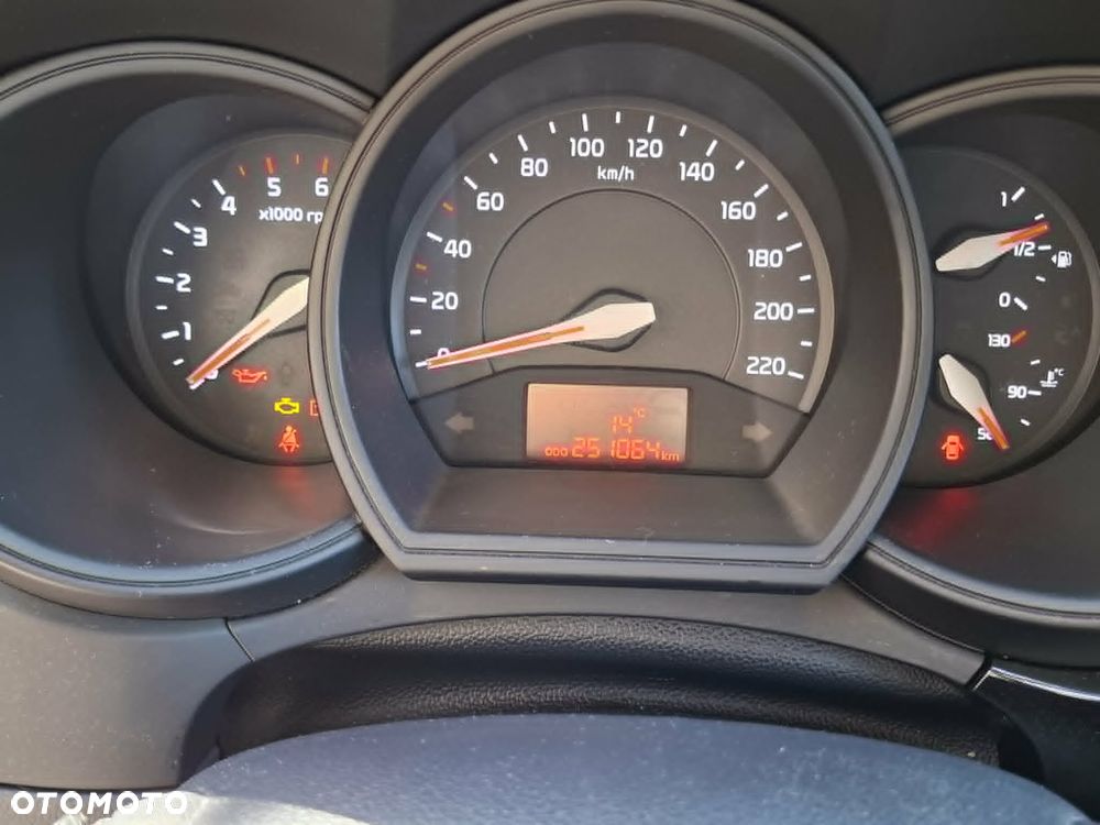 Kia Rio 1.1 crdi L - 6