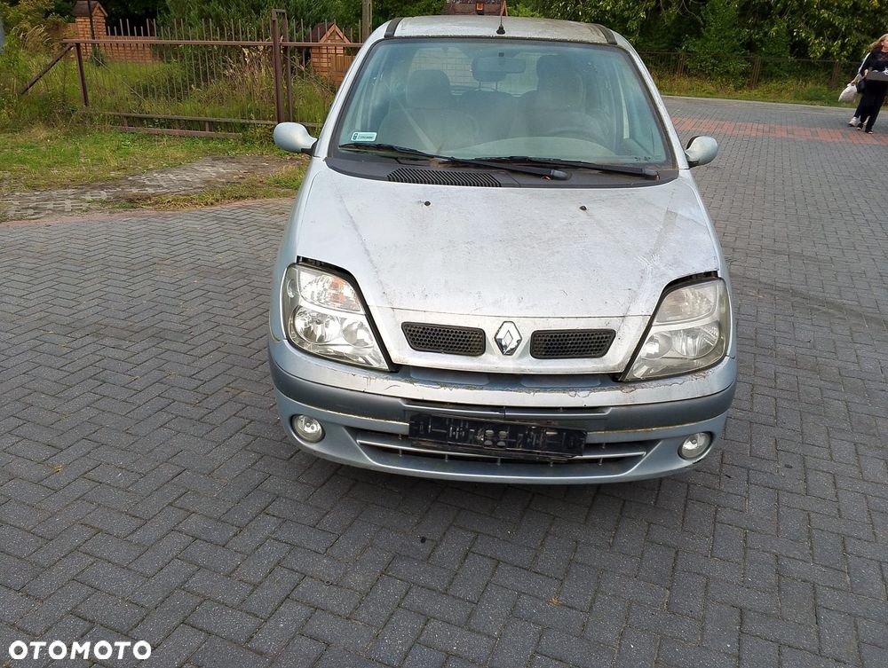Renault Megane Scenic I FL (99-03r.) 1.9 DCI 102KM. Silnik F9Q 732 Skrzynia JC5 132 lakier MV632 – GREY BOREAL BC.Cały na części. GWARANCJA !!! Przód Tył Zestaw Komplet Drzwi Klapa Zderzak Błotnik Maska Grill Atrapa Szyba Pas Lampa Lusterko Boczki Fotel Kanapa Kokpit Deska Rozdzielcza Przełącznik Włącznik Sterownik Przewody Wiązka Instalacja Moduł Komputer Czujnik Listwa Pompa Alternator Wtryski Głowica Rozrusznik Kompresor Sprzęgło Dwumas Silnik Skrzynia ABS Klimatyzacji Paliwa Wspomagania Kolektor Turbina Przepustnica Zawór Chłodnica Koło Hak Belka Sanki Zawieszenie Mcpherson Półoś Amortyzator Wydech Tłumik Zacisk Most - 3