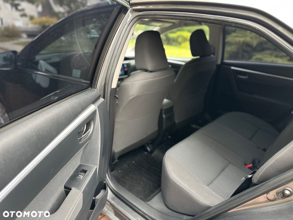 Toyota Corolla 1.6 Comfort - 21