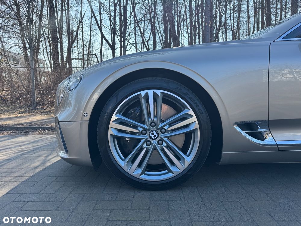 Bentley Continental GT - 10