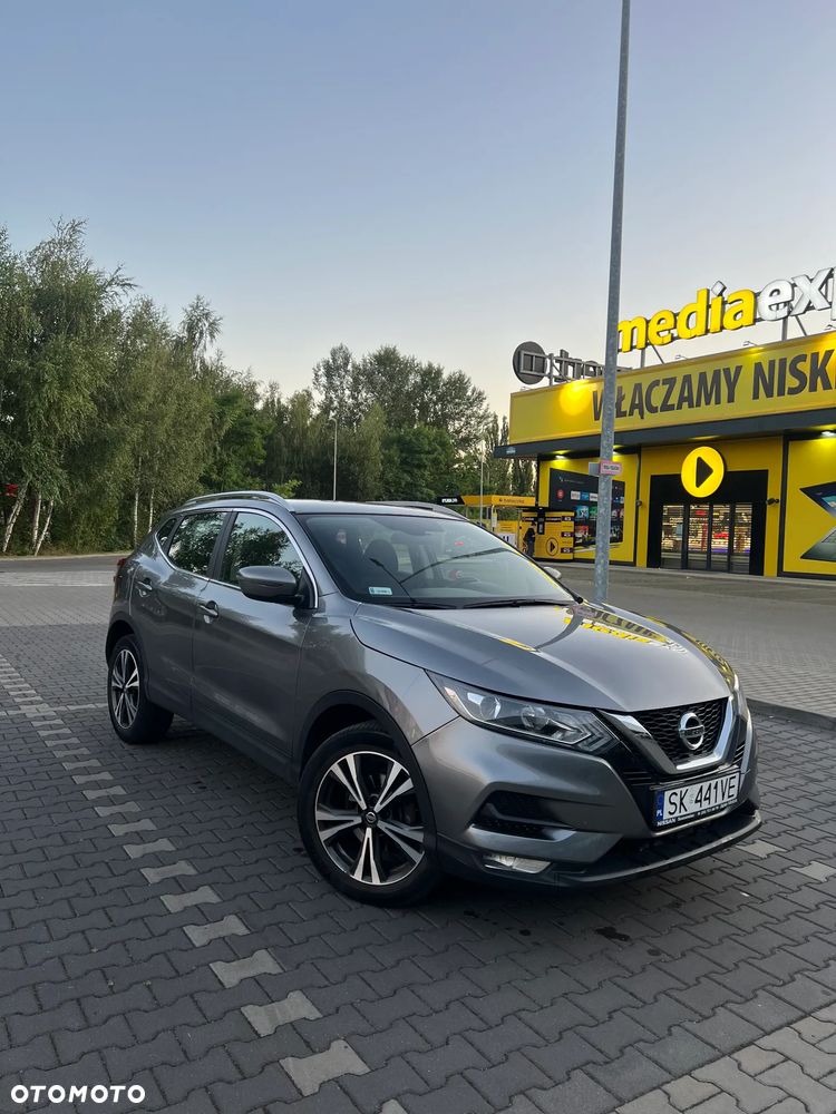 Nissan Qashqai 1.3 DIG-T N-Connecta DCT - 2
