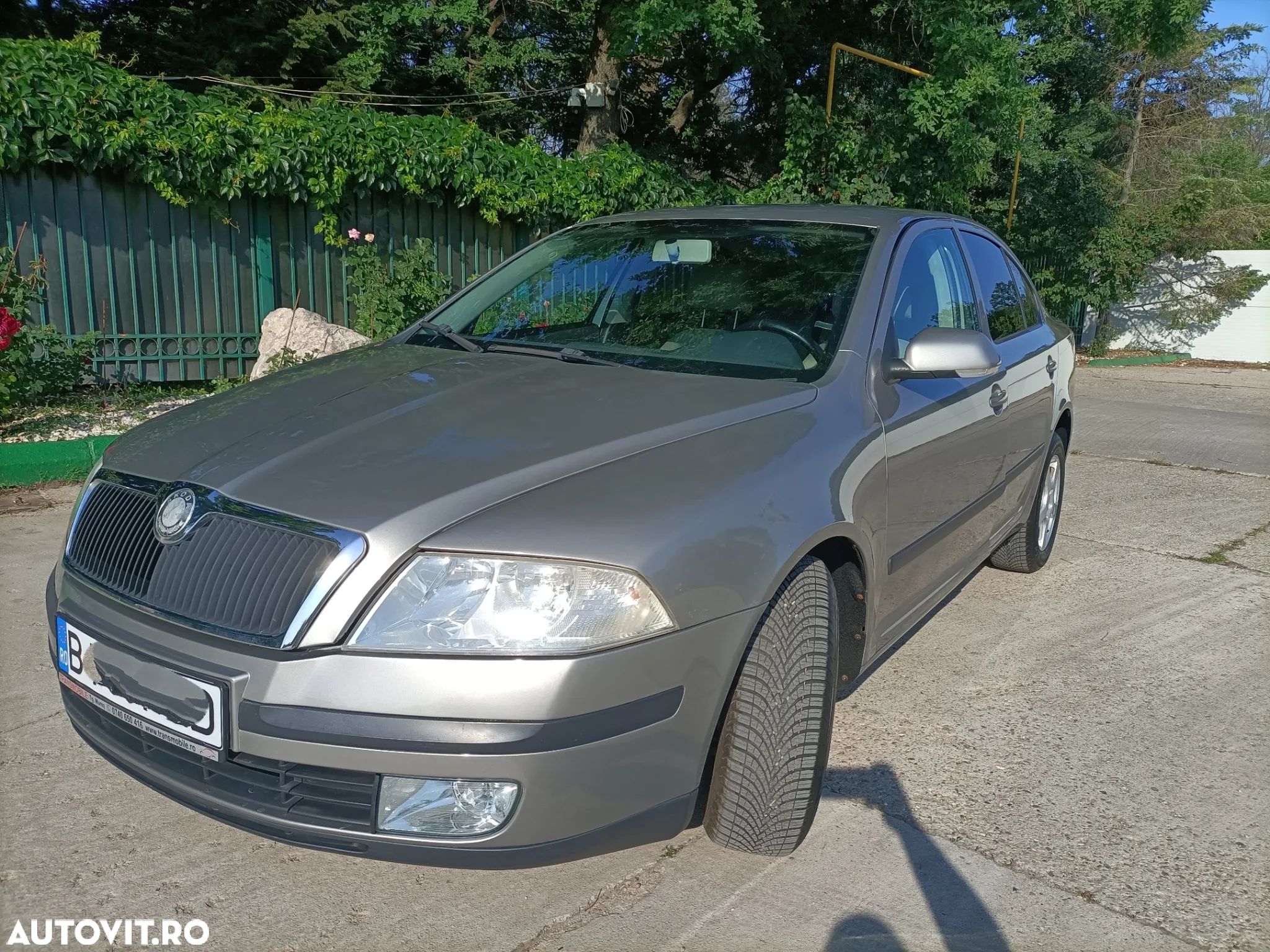 Skoda Octavia 1.6 Elegance Aut - 1