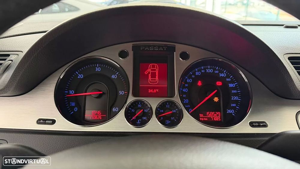 VW Passat 2.0 TDI Sport - 20