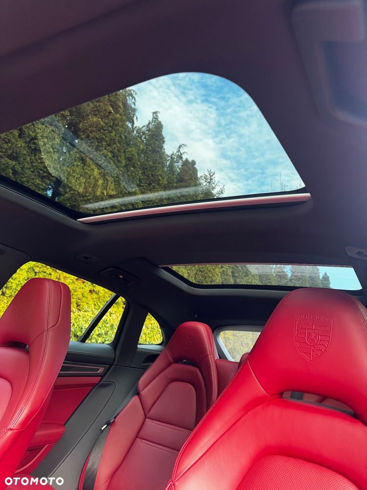 Porsche Panamera 4S - 12
