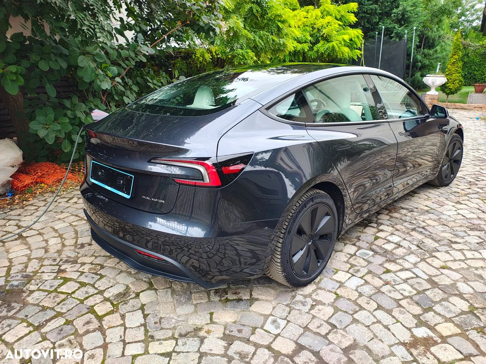 Tesla Model 3 AWD Long Range - 11