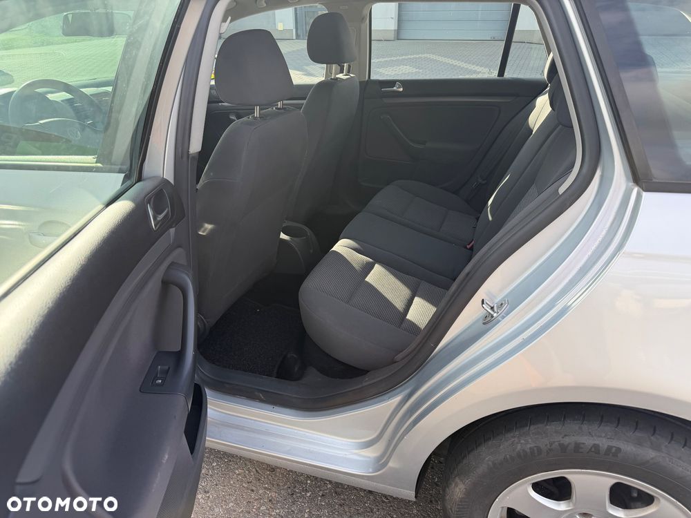Volkswagen Golf Variant - 8