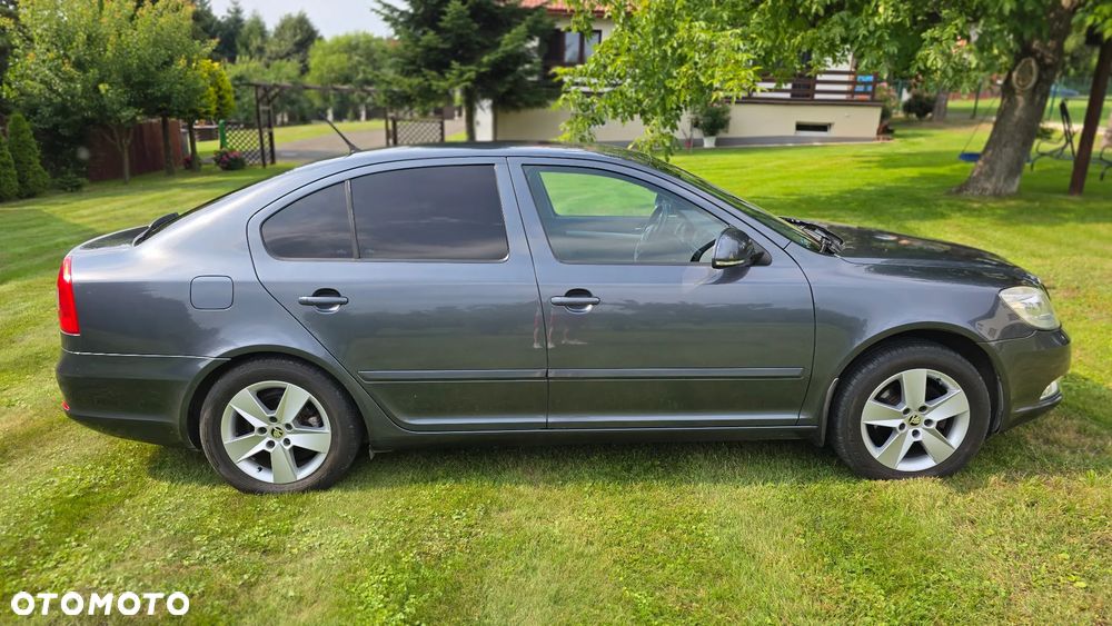 Skoda Octavia 1.6 TDI Ambiente - 9