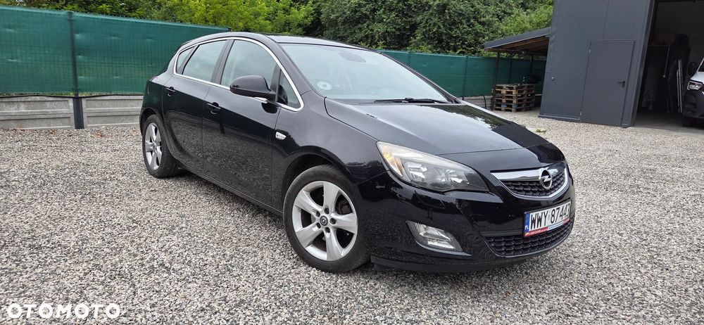 Opel Astra 1.7 CDTI Cosmo - 1