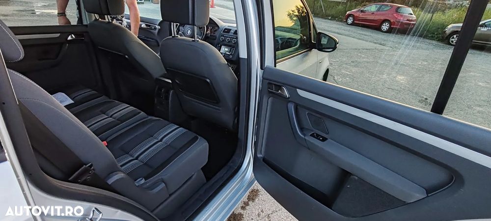 Volkswagen Touran 1.6 TDI DPF BlueMotion Technology MATCH - 8
