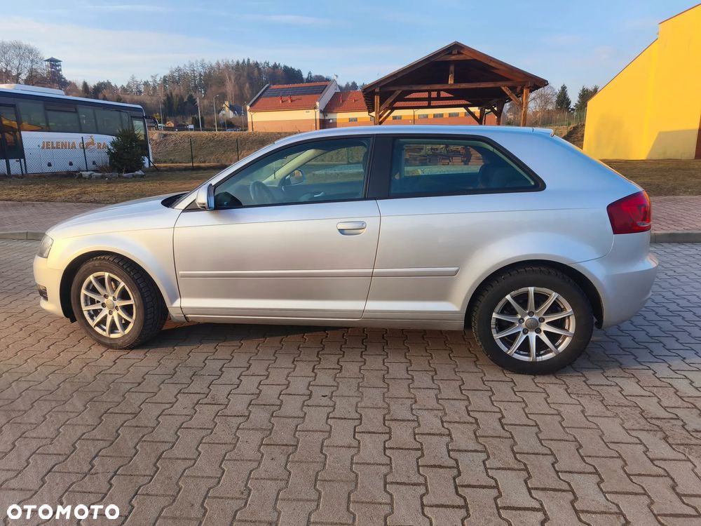Audi A3 3-drzwiowe 2.0 TDI Ambiente - 8