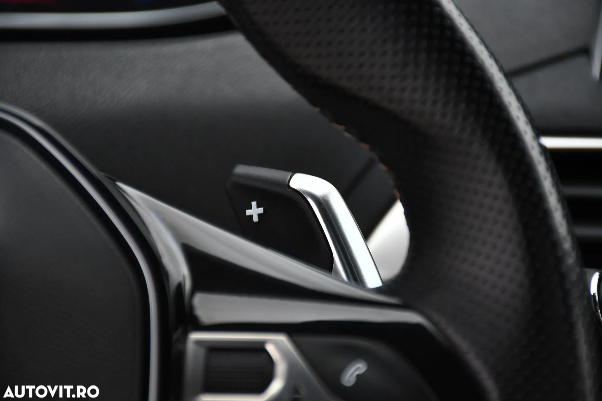 Peugeot 5008 2.0 BlueHDI s&s EAT8 GT - 32