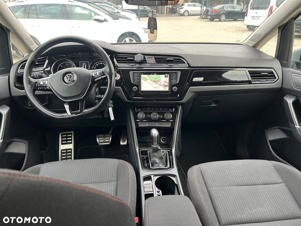 Volkswagen Touran 2.0 TDI BMT Highline DSG - 17