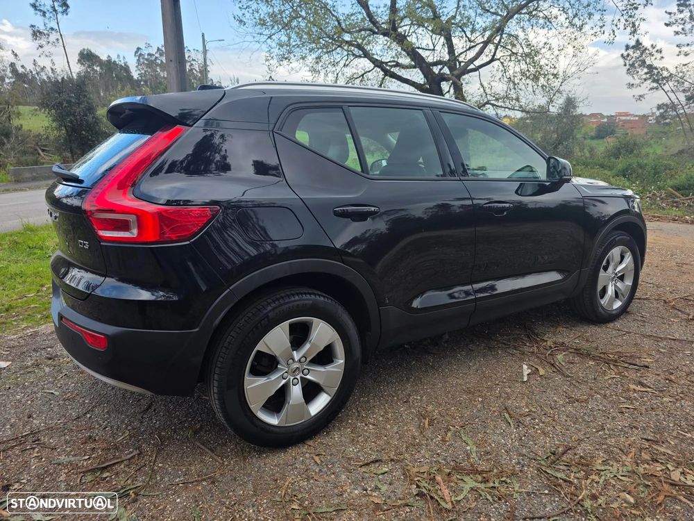 Volvo XC 40 2.0 D3 Momentum Core - 33