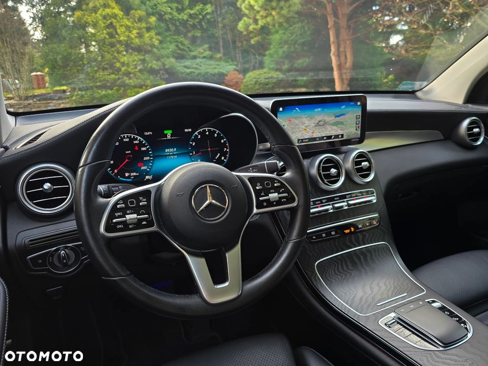 Mercedes-Benz GLC 300 4Matic 9G-TRONIC - 22
