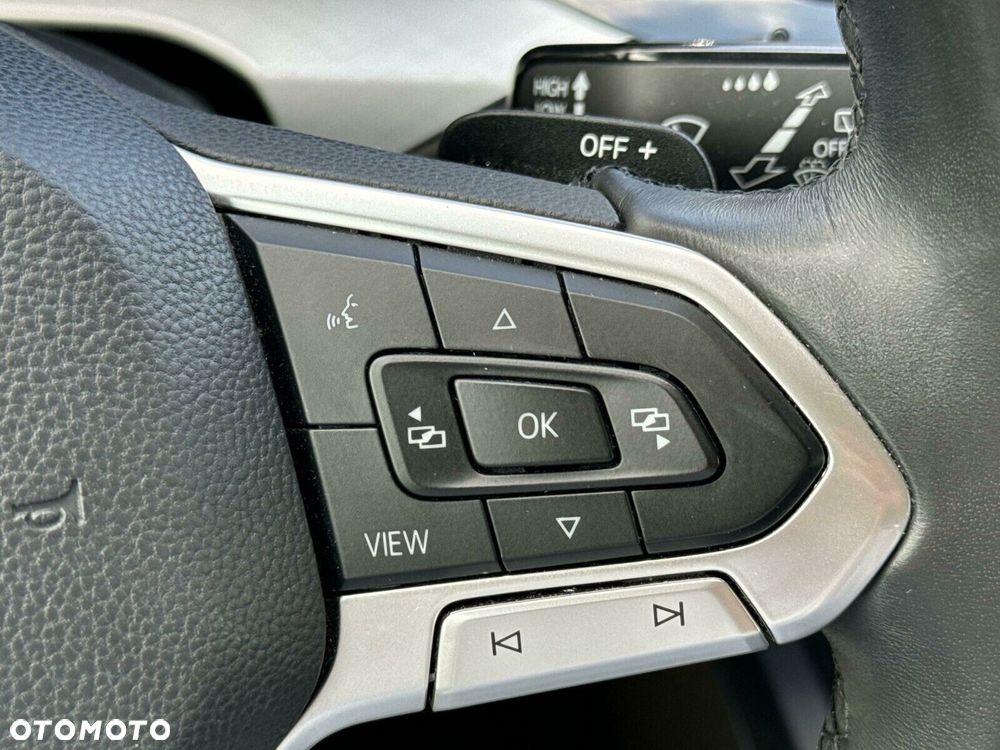 Volkswagen Golf - 21