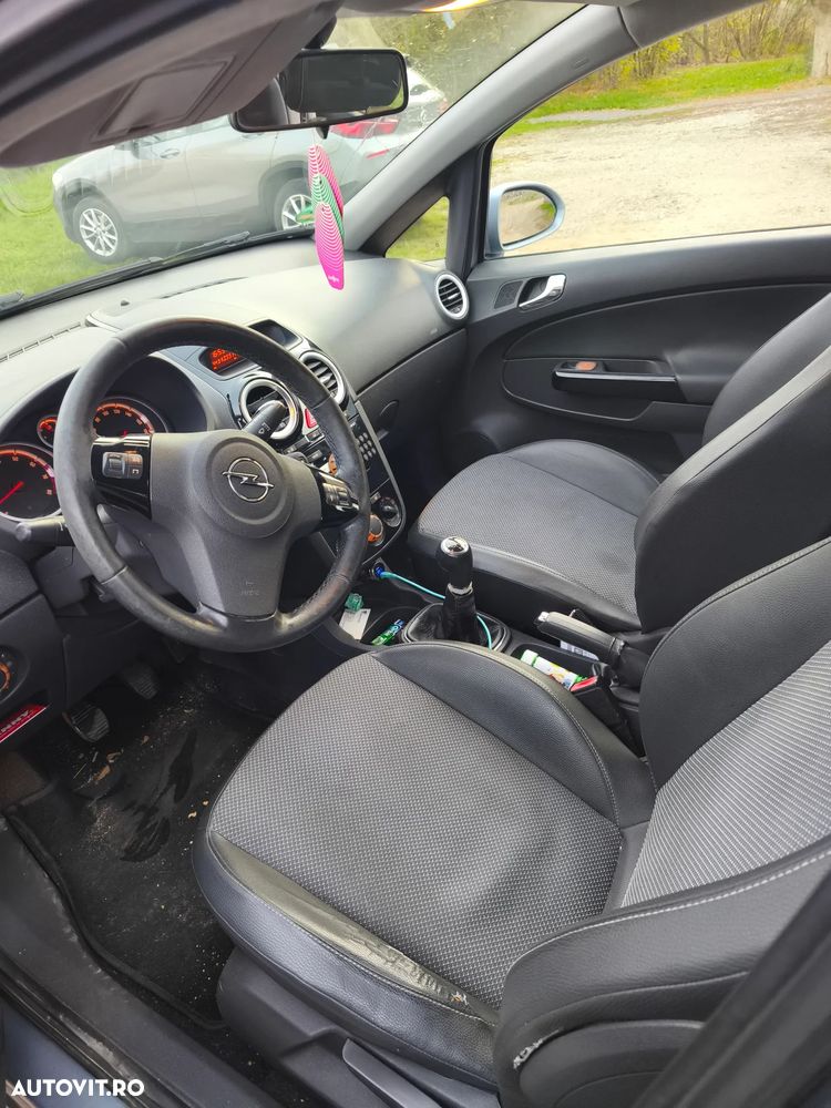 Opel Corsa - 12