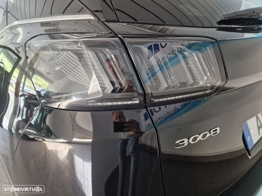 Peugeot 3008 1.6 Hybrid GT Line e-EAT8 - 10