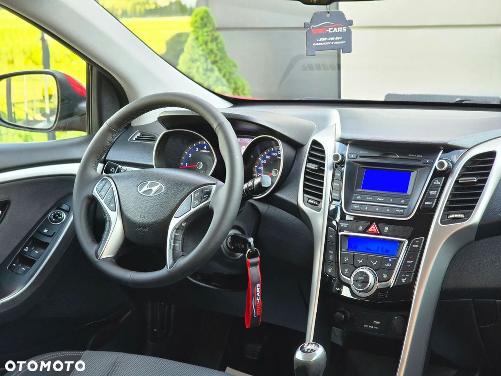 Hyundai i30 blue 1.6 GDI Passion - 26