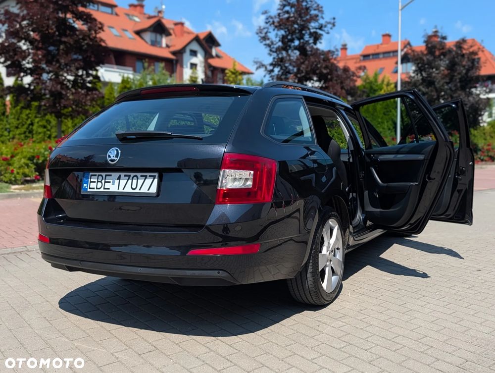 Skoda Octavia 2.0 TDI Style DSG - 8