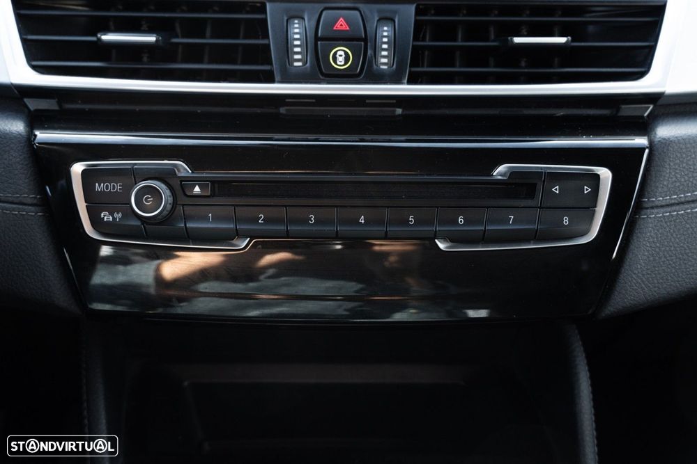 BMW 216 Active Tourer d Line Sport - 24