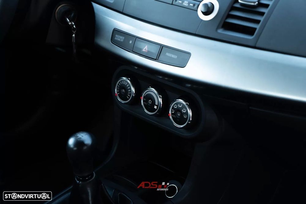 Mitsubishi Lancer Sportback 1.5 Invite - 8