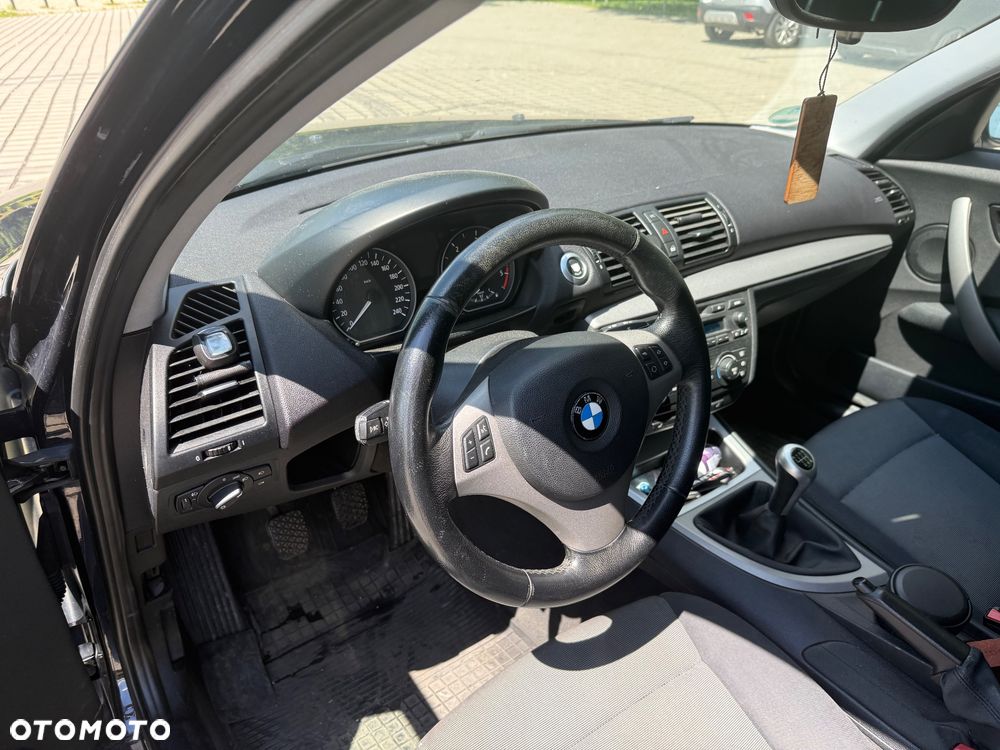BMW Seria 1 118d - 14